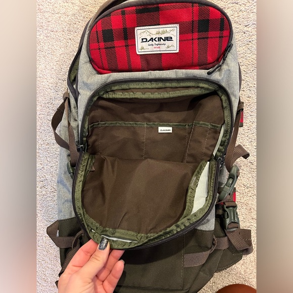 Dakine Heli Pro 2.0 Backpack - Picture 4 of 5